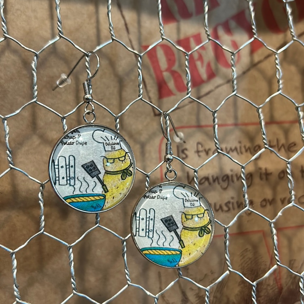 Trader Joe’s earrings 25mm